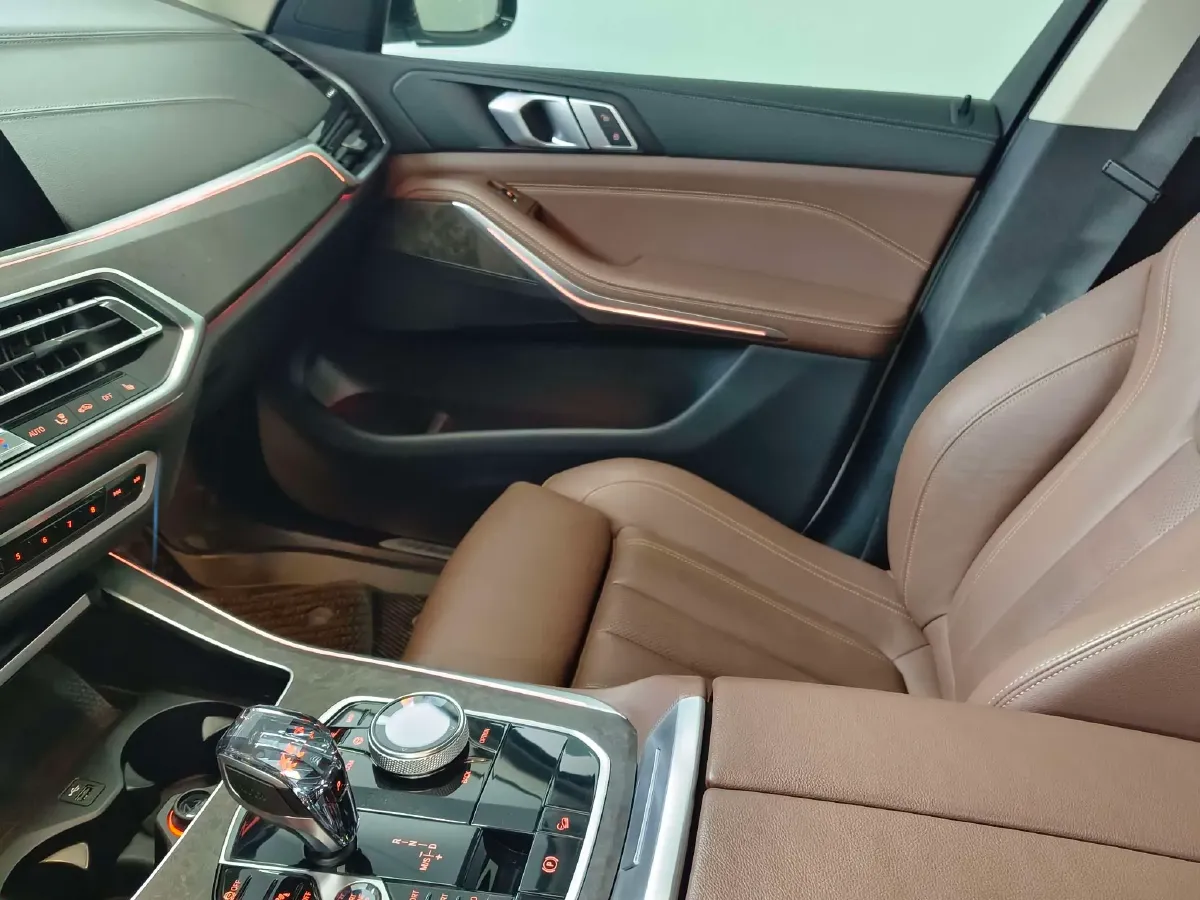 2019 BMW X5 3.0T 340HP L6 8AT,autocango,china used car exporter,china ev exporter,chinese used car exporter,chinese used ev exporter