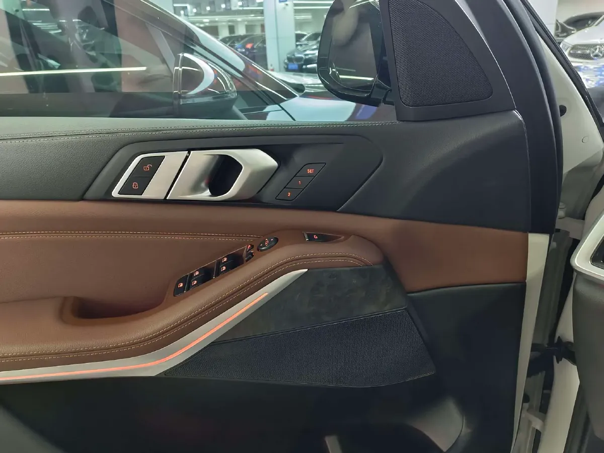 2019 BMW X5 3.0T 340HP L6 8AT,autocango,china used car exporter,china ev exporter,chinese used car exporter,chinese used ev exporter