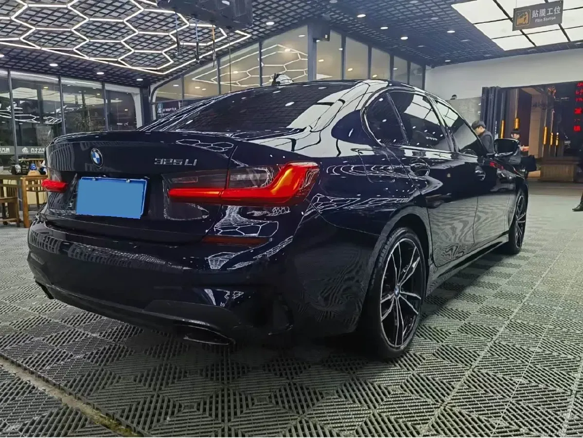 2020 BMW 3 Series 2.0T 184HP L4 8AT,autocango,china used car exporter,china ev exporter,chinese used car exporter,chinese used ev exporter