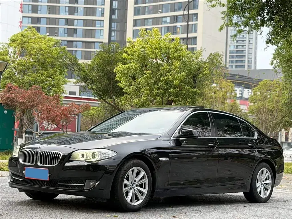 2012 BMW 5 Series 2.5L 204HP L6 8AT,autocango,china used car exporter,china ev exporter,chinese used car exporter,chinese used ev exporter
