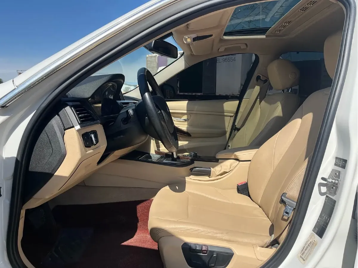 2013 BMW 3 Series 2.0T 184HP L4 8AT,autocango,china used car exporter,china ev exporter,chinese used car exporter,chinese used ev exporter