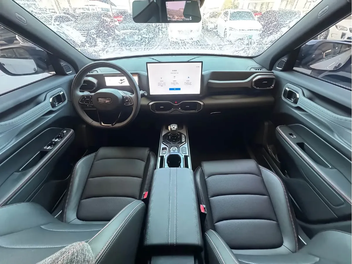 2025 Geely Cowboy 1.5T 181HP L4 7DCT,autocango,china used car exporter,china ev exporter,chinese used car exporter,chinese used ev exporter