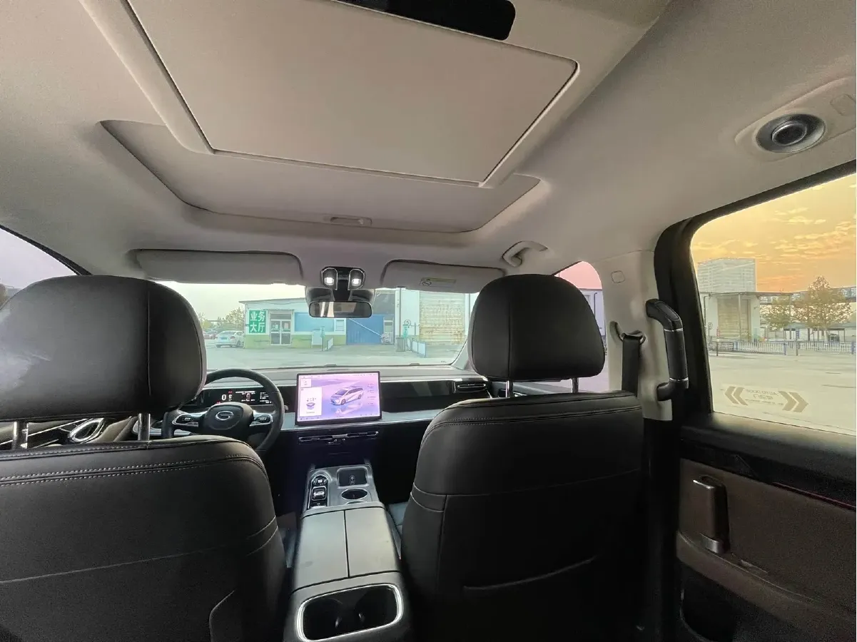 2024 GAC Trumpchi E8 2.0L 140HP L4 2DHT PHEV 25.57KWH,autocango,china used car exporter,china ev exporter,chinese used car exporter,chinese used ev exporter