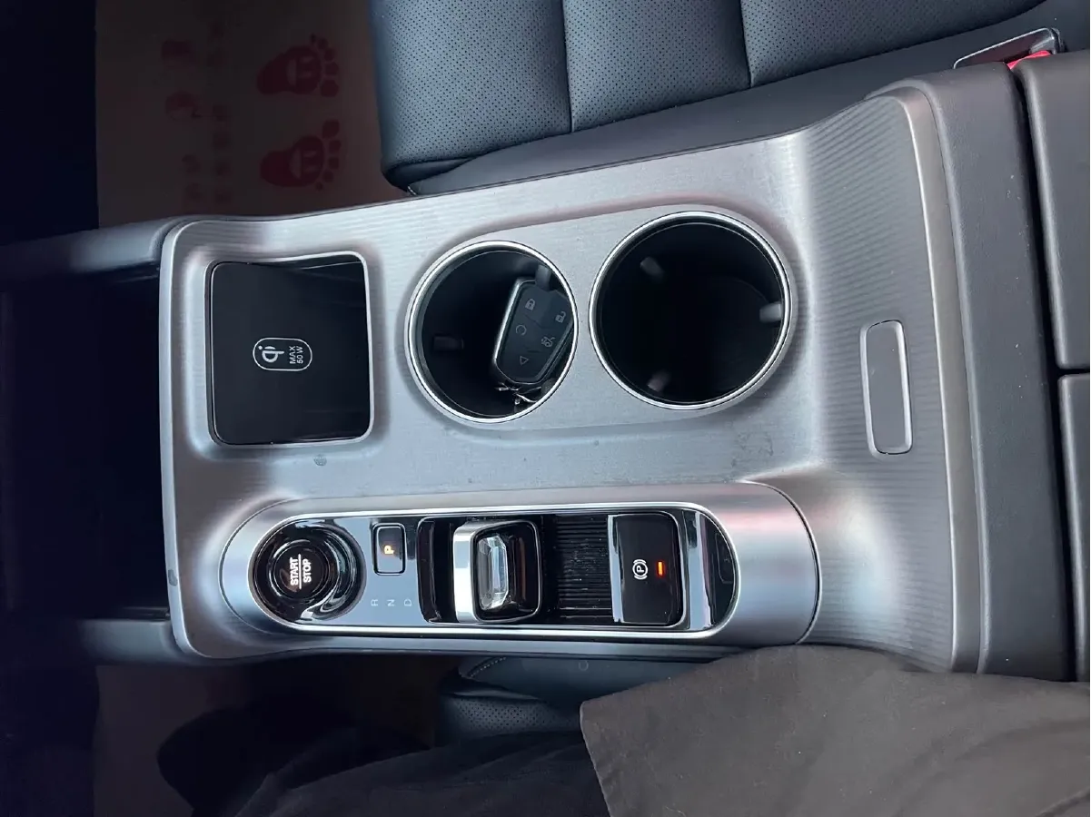 2024 GAC Trumpchi E8 2.0L 140HP L4 2DHT PHEV 25.57KWH,autocango,china used car exporter,china ev exporter,chinese used car exporter,chinese used ev exporter