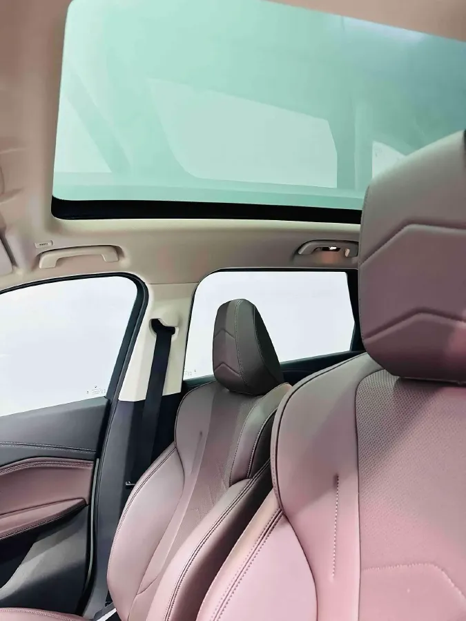 2023 BMW X1 1.5T 156HP L3 7DCT,autocango,china used car exporter,china ev exporter,chinese used car exporter,chinese used ev exporter