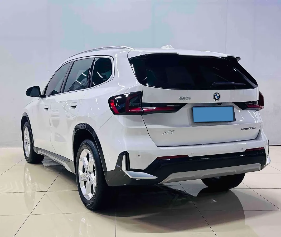 2023 BMW X1 1.5T 156HP L3 7DCT,autocango,china used car exporter,china ev exporter,chinese used car exporter,chinese used ev exporter