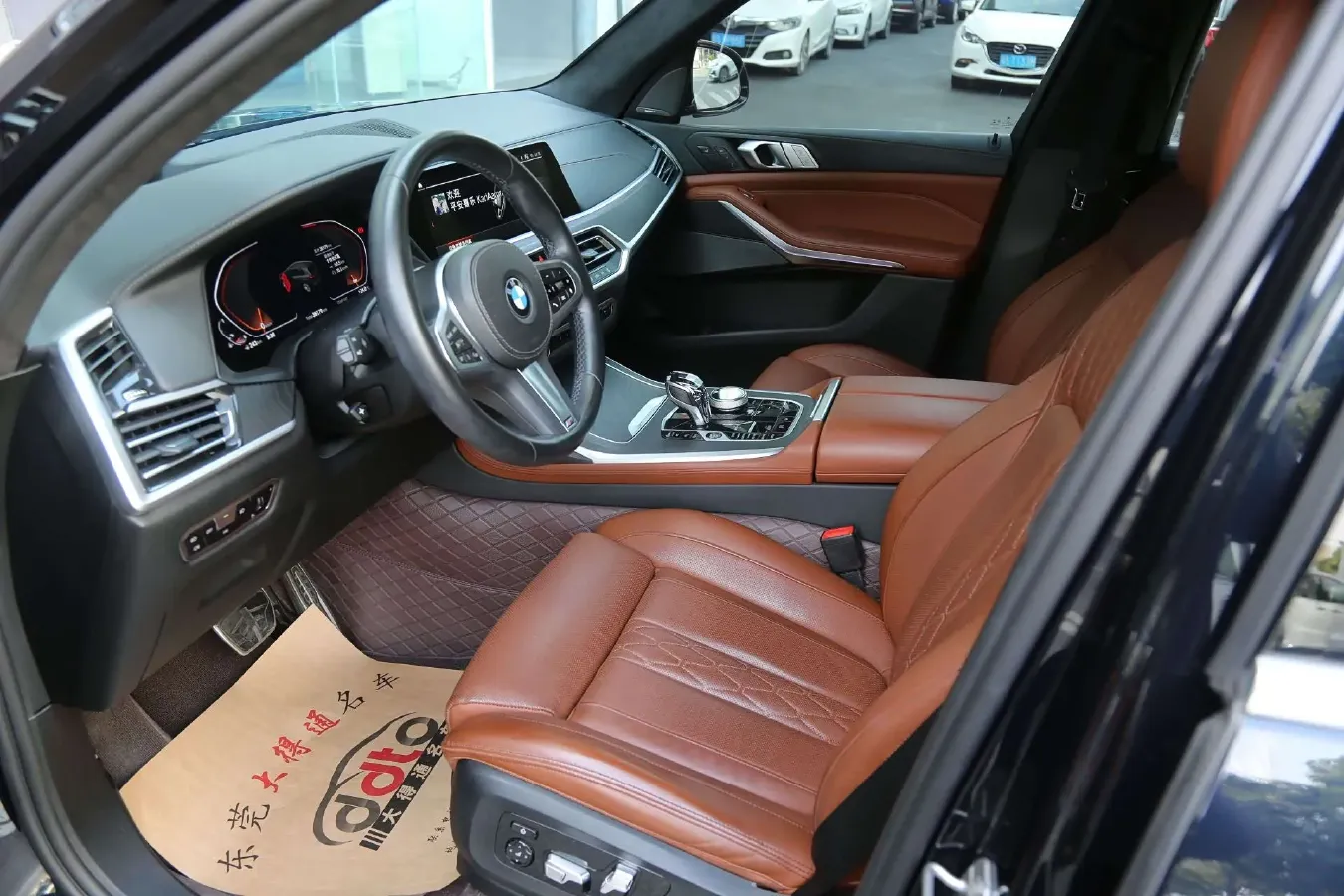 2022 BMW X7 3.0T 340HP L6 8AT,autocango,china used car exporter,china ev exporter,chinese used car exporter,chinese used ev exporter