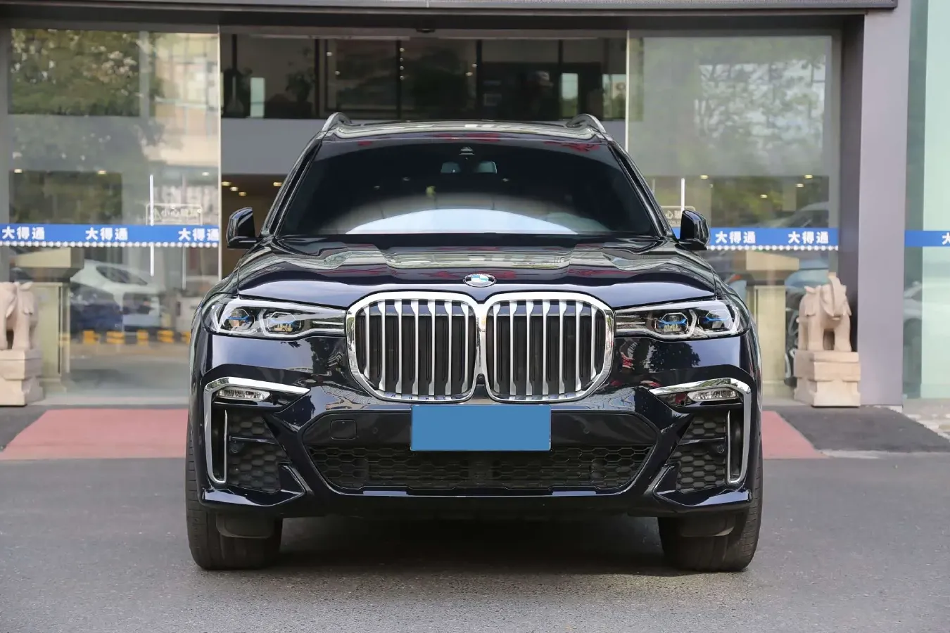 2022 BMW X7 3.0T 340HP L6 8AT,autocango,china used car exporter,china ev exporter,chinese used car exporter,chinese used ev exporter