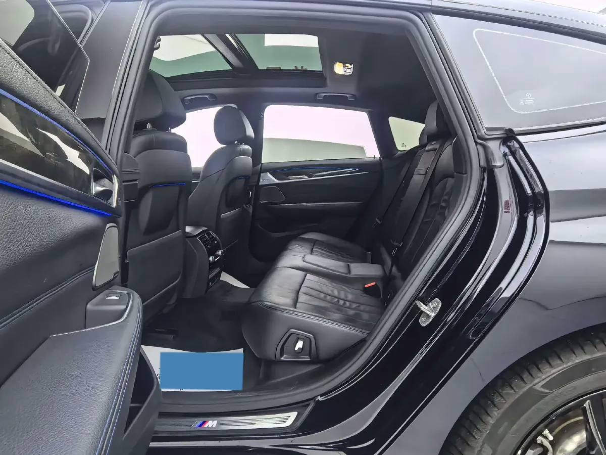 2020 BMW 6 Series GT 2.0T 258HP L4 8AT,autocango,china used car exporter,china ev exporter,chinese used car exporter,chinese used ev exporter