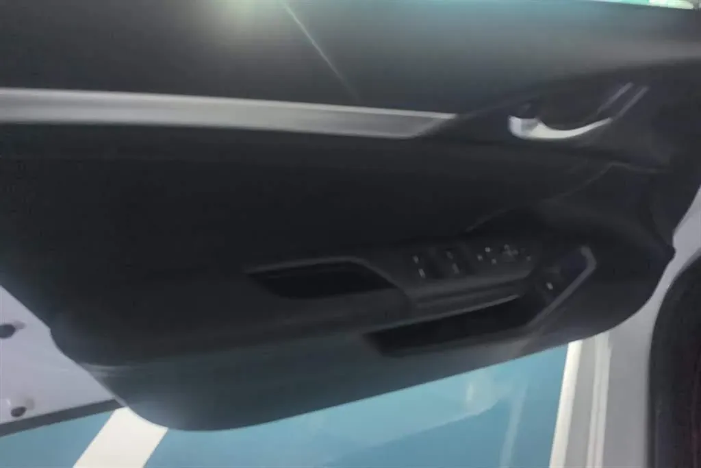 2016 Honda Civic 1.5T 177HP L4 CVT,autocango,china used car exporter,china ev exporter,chinese used car exporter,chinese used ev exporter