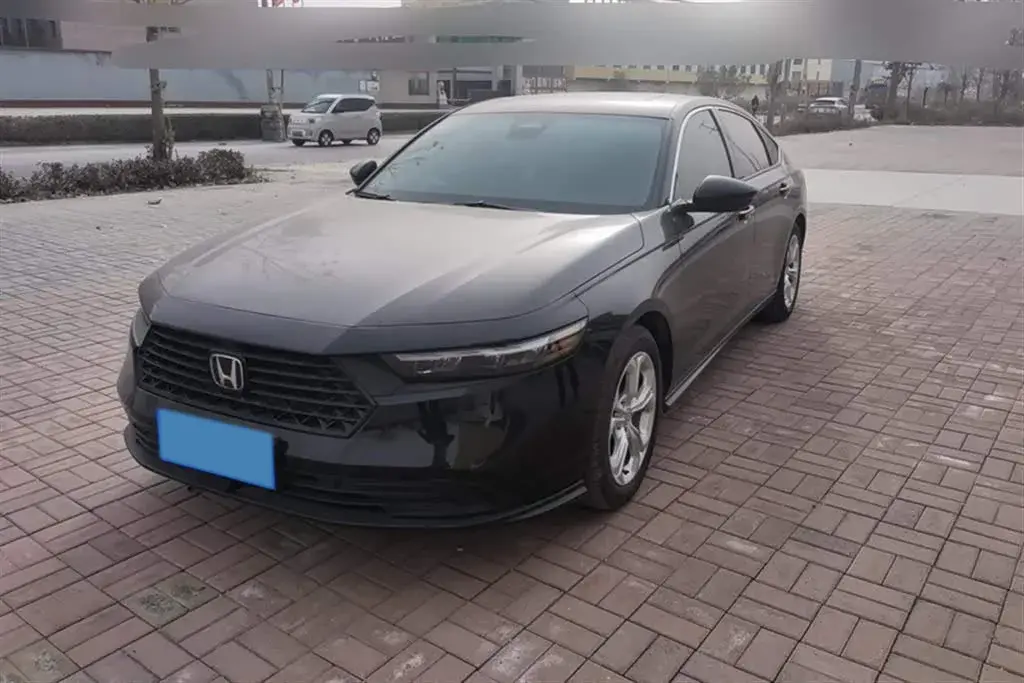 2025 Honda Accord 1.5T 192HP L4 CVT