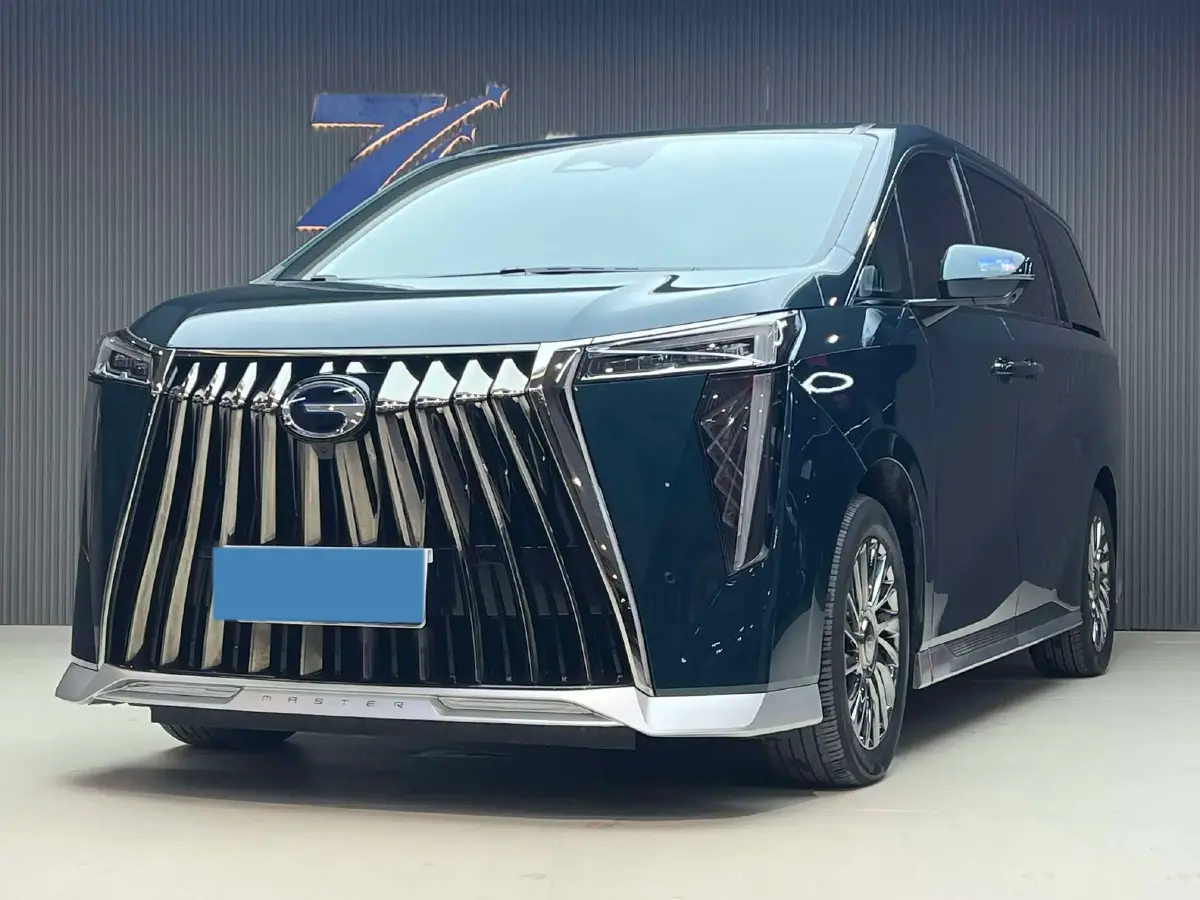 2023 GAC Trumpchi M8 2.0T 190HP L4 E-CVT Hybrid