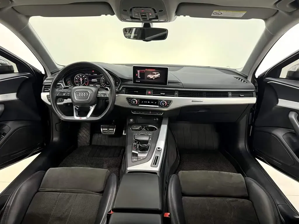 2019 Audi A4 2.0T 252HP L4 7DCT,autocango,china used car exporter,china ev exporter,chinese used car exporter,chinese used ev exporter