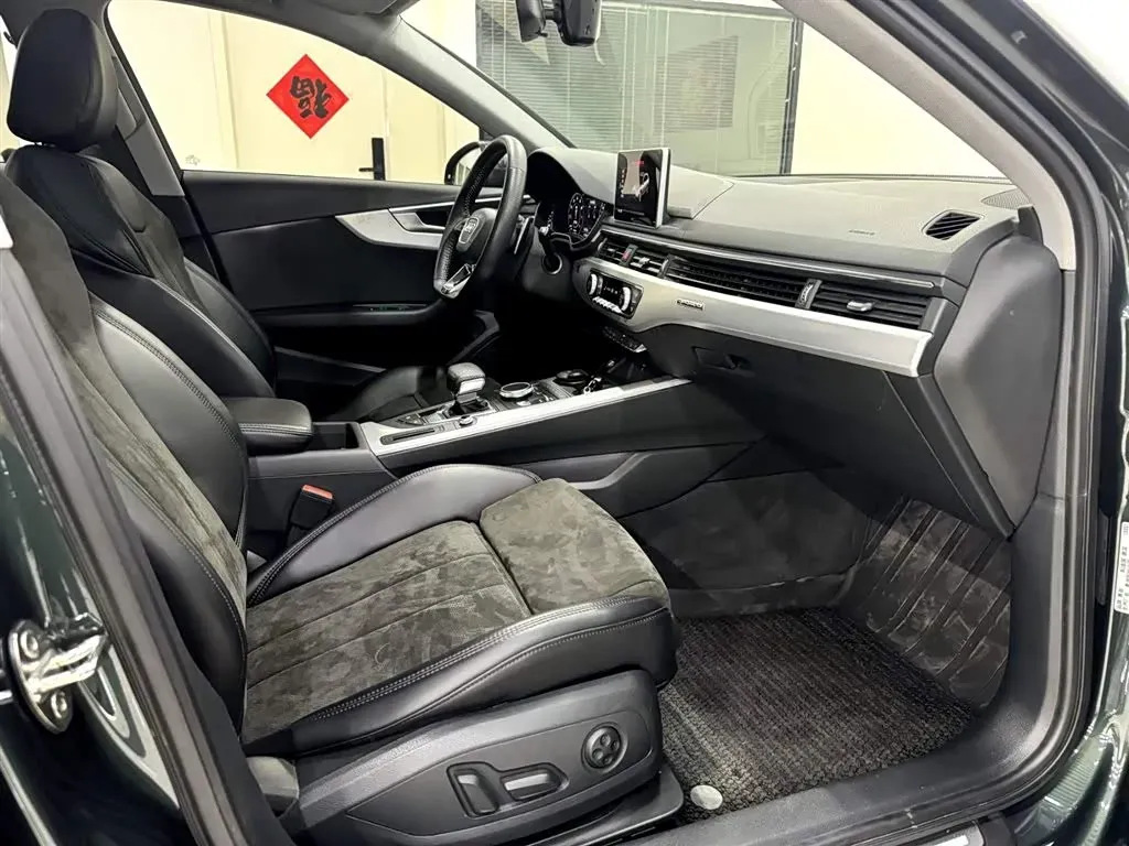 2019 Audi A4 2.0T 252HP L4 7DCT,autocango,china used car exporter,china ev exporter,chinese used car exporter,chinese used ev exporter