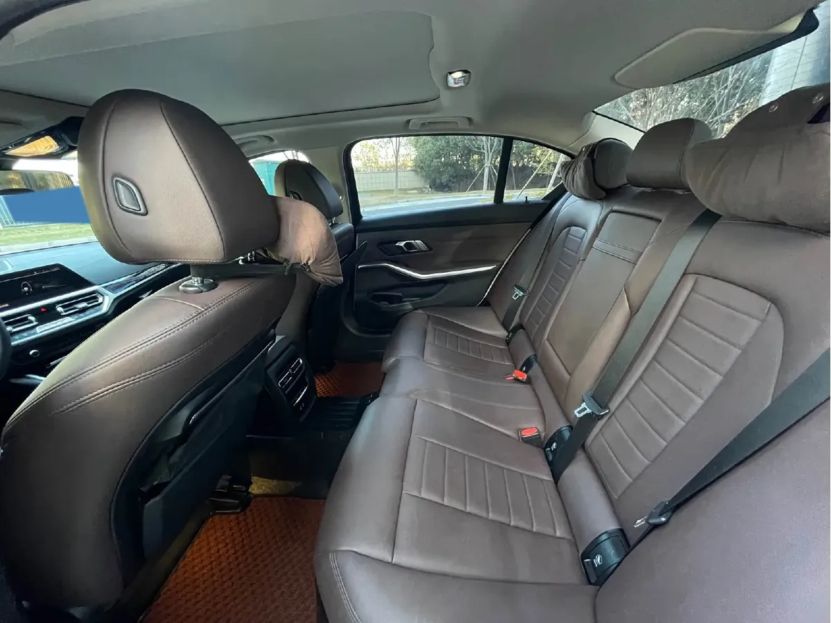 2020 BMW 3 Series 2.0T 156HP L4 8AT,autocango,china used car exporter,china ev exporter,chinese used car exporter,chinese used ev exporter