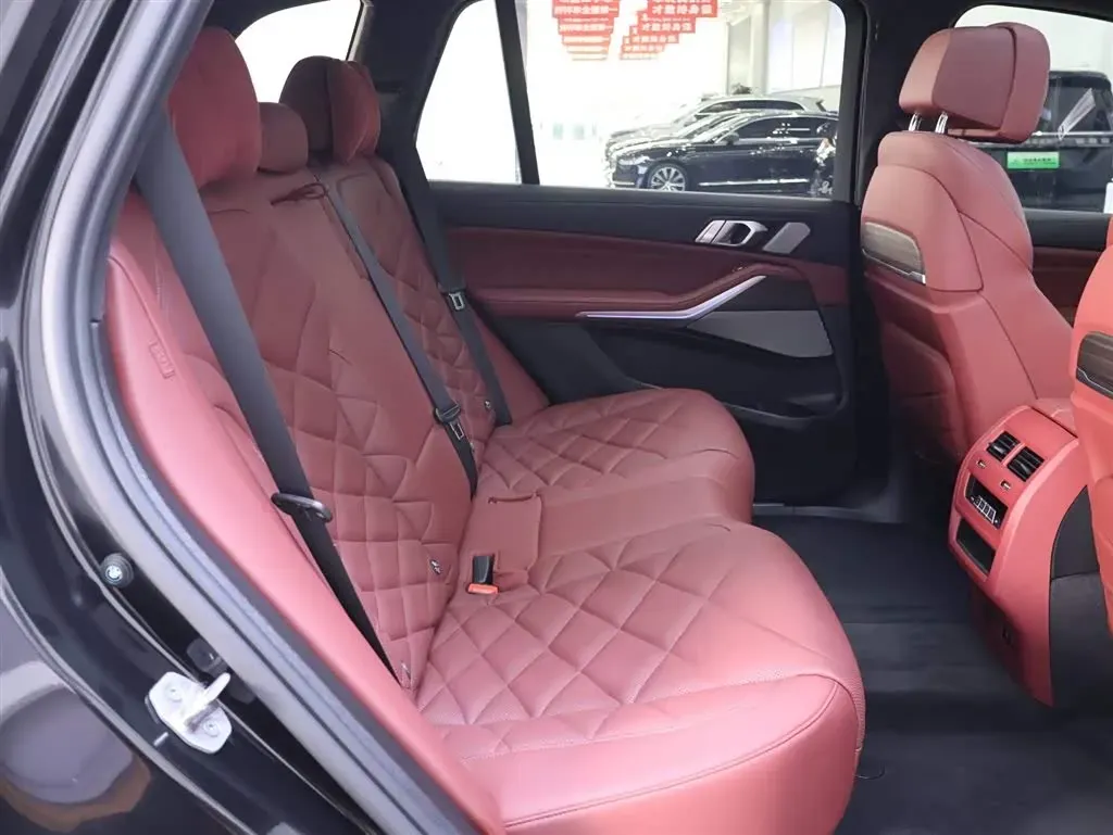 2022 BMW X5 3.0T 333HP L6 8AT,autocango,china used car exporter,china ev exporter,chinese used car exporter,chinese used ev exporter