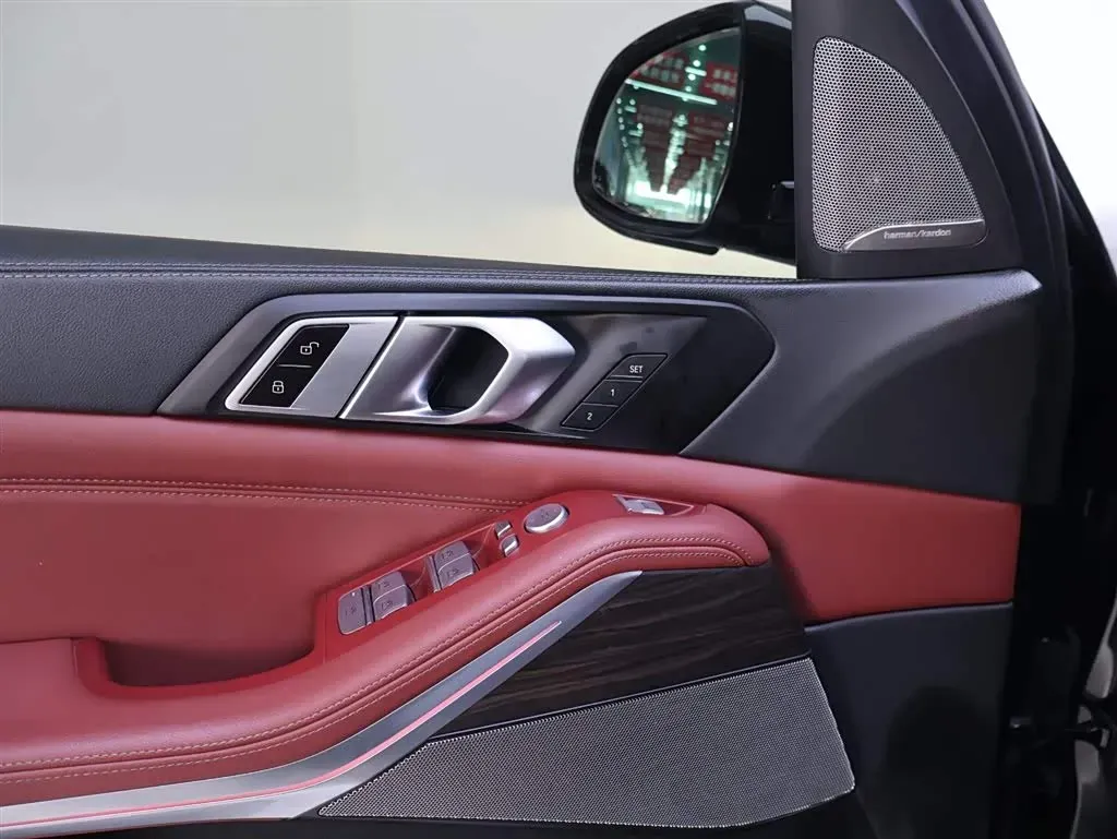 2022 BMW X5 3.0T 333HP L6 8AT,autocango,china used car exporter,china ev exporter,chinese used car exporter,chinese used ev exporter