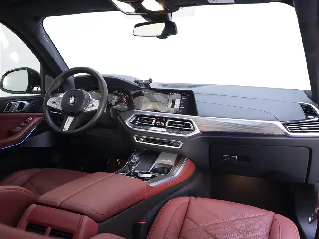 2022 BMW X5 3.0T 333HP L6 8AT,autocango,china used car exporter,china ev exporter,chinese used car exporter,chinese used ev exporter