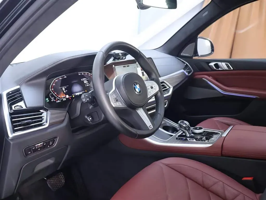 2022 BMW X5 3.0T 333HP L6 8AT,autocango,china used car exporter,china ev exporter,chinese used car exporter,chinese used ev exporter