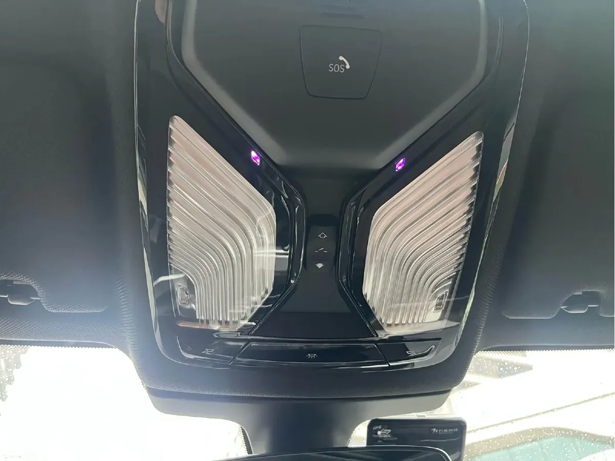 2019 BMW 5 Series 2.0T 184HP L4 8AT,autocango,china used car exporter,china ev exporter,chinese used car exporter,chinese used ev exporter