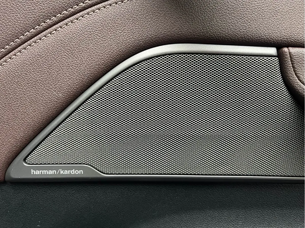 2019 BMW 5 Series 2.0T 184HP L4 8AT,autocango,china used car exporter,china ev exporter,chinese used car exporter,chinese used ev exporter