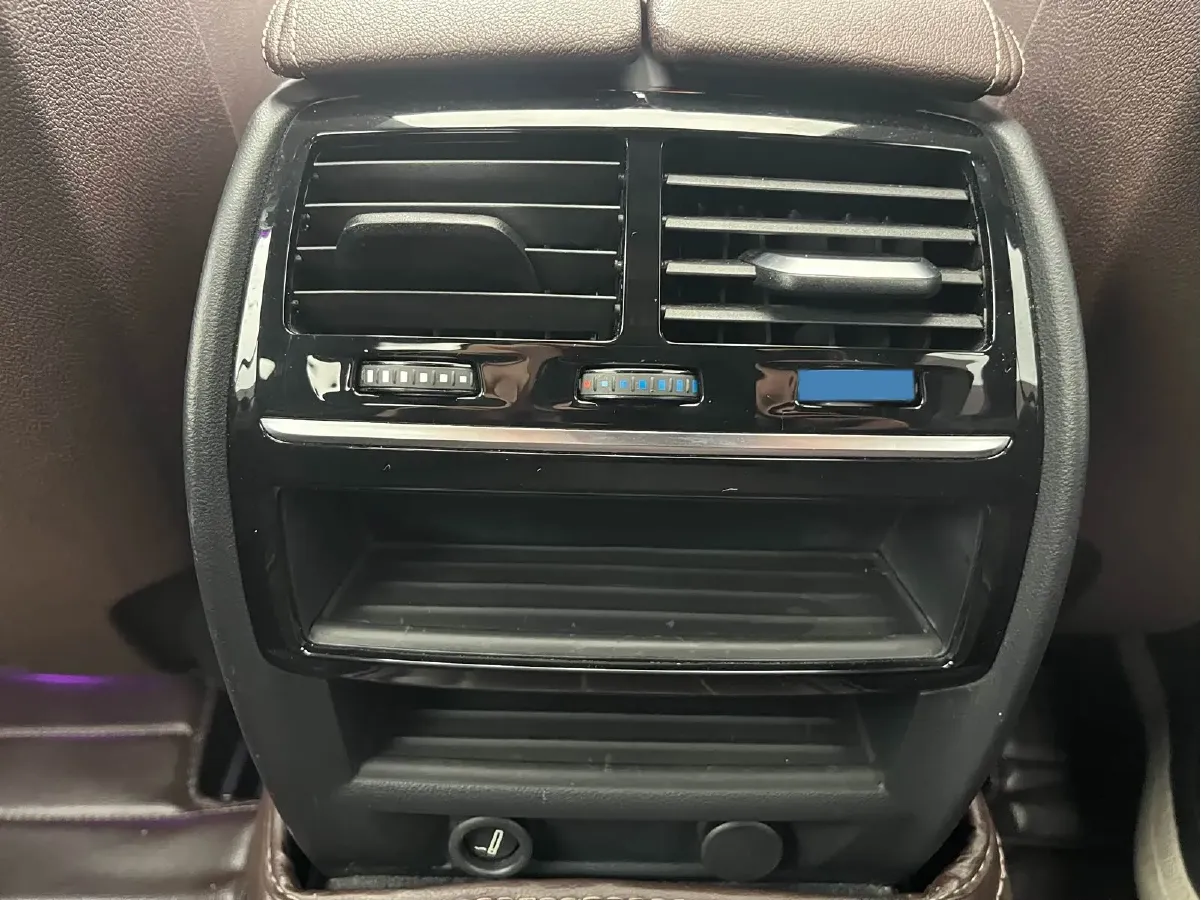 2019 BMW 5 Series 2.0T 184HP L4 8AT,autocango,china used car exporter,china ev exporter,chinese used car exporter,chinese used ev exporter