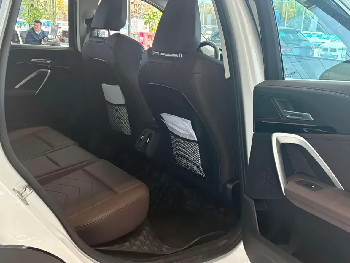 2023 BMW X1 1.5T 156HP L3 7DCT,autocango,china used car exporter,china ev exporter,chinese used car exporter,chinese used ev exporter