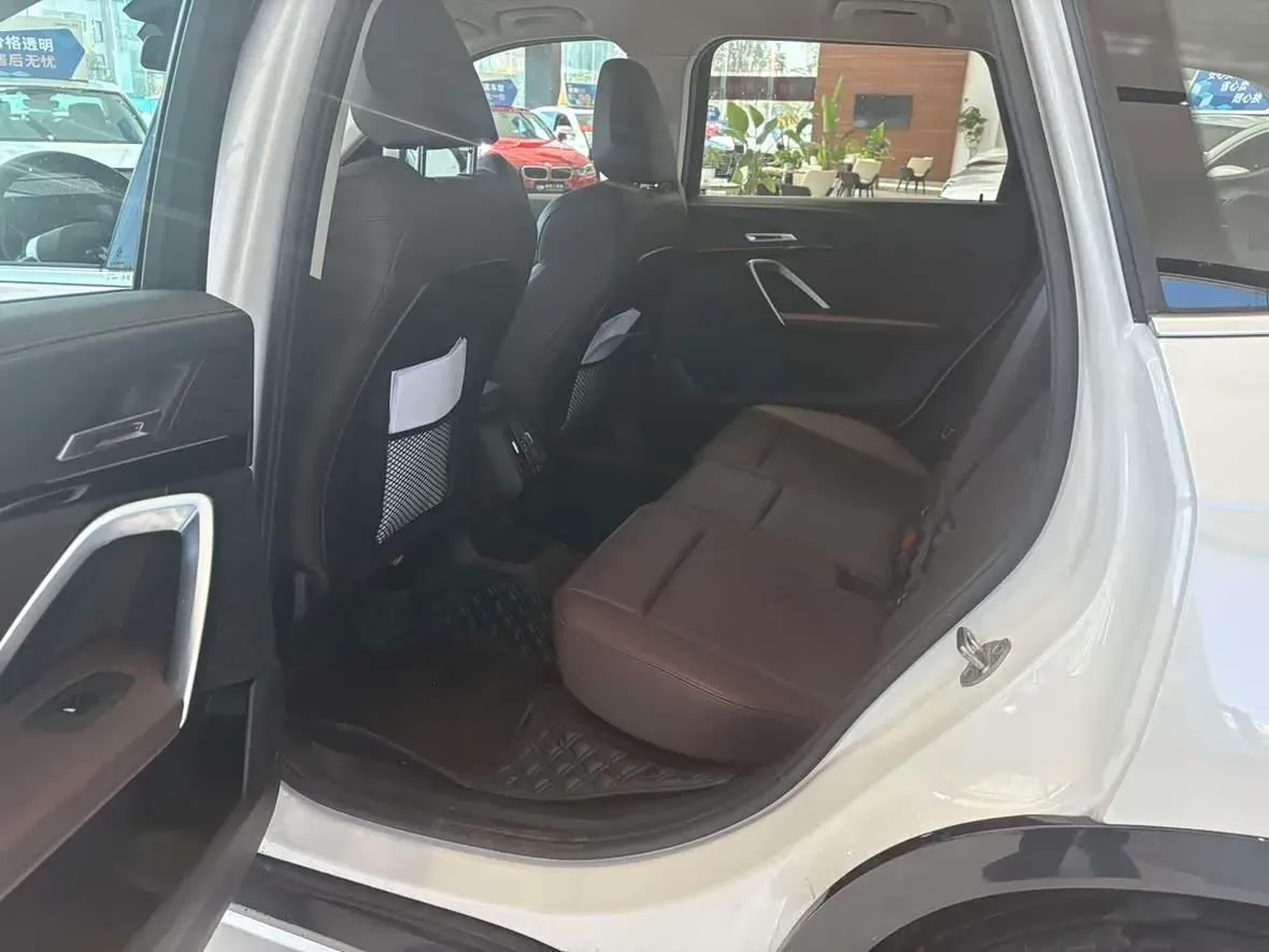 2023 BMW X1 1.5T 156HP L3 7DCT,autocango,china used car exporter,china ev exporter,chinese used car exporter,chinese used ev exporter