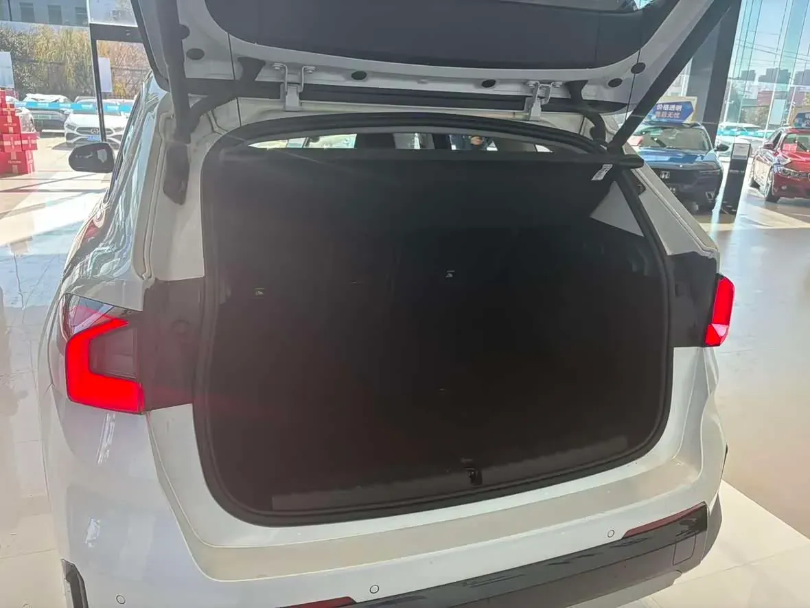 2023 BMW X1 1.5T 156HP L3 7DCT,autocango,china used car exporter,china ev exporter,chinese used car exporter,chinese used ev exporter