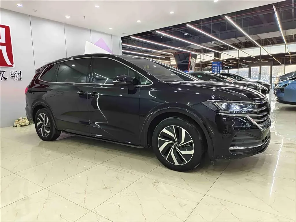 2022 Volkswagen Viloran 2.0T 220HP L4 7DCT,autocango,china used car exporter,china ev exporter,chinese used car exporter,chinese used ev exporter