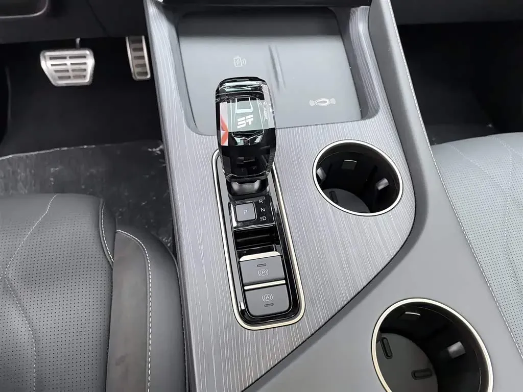 2024 Jetour ShanHai L9 1.5T 156HP L4 2DHT PHEV 19.43KWH,autocango,china used car exporter,china ev exporter,chinese used car exporter,chinese used ev exporter