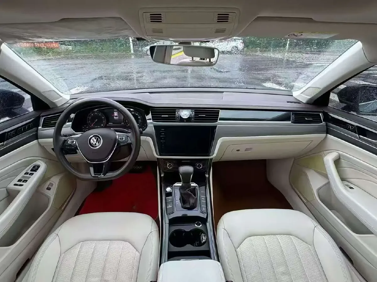 2021 Volkswagen Phideon 2.0T 224HP L4 7DCT,autocango,china used car exporter,china ev exporter,chinese used car exporter,chinese used ev exporter