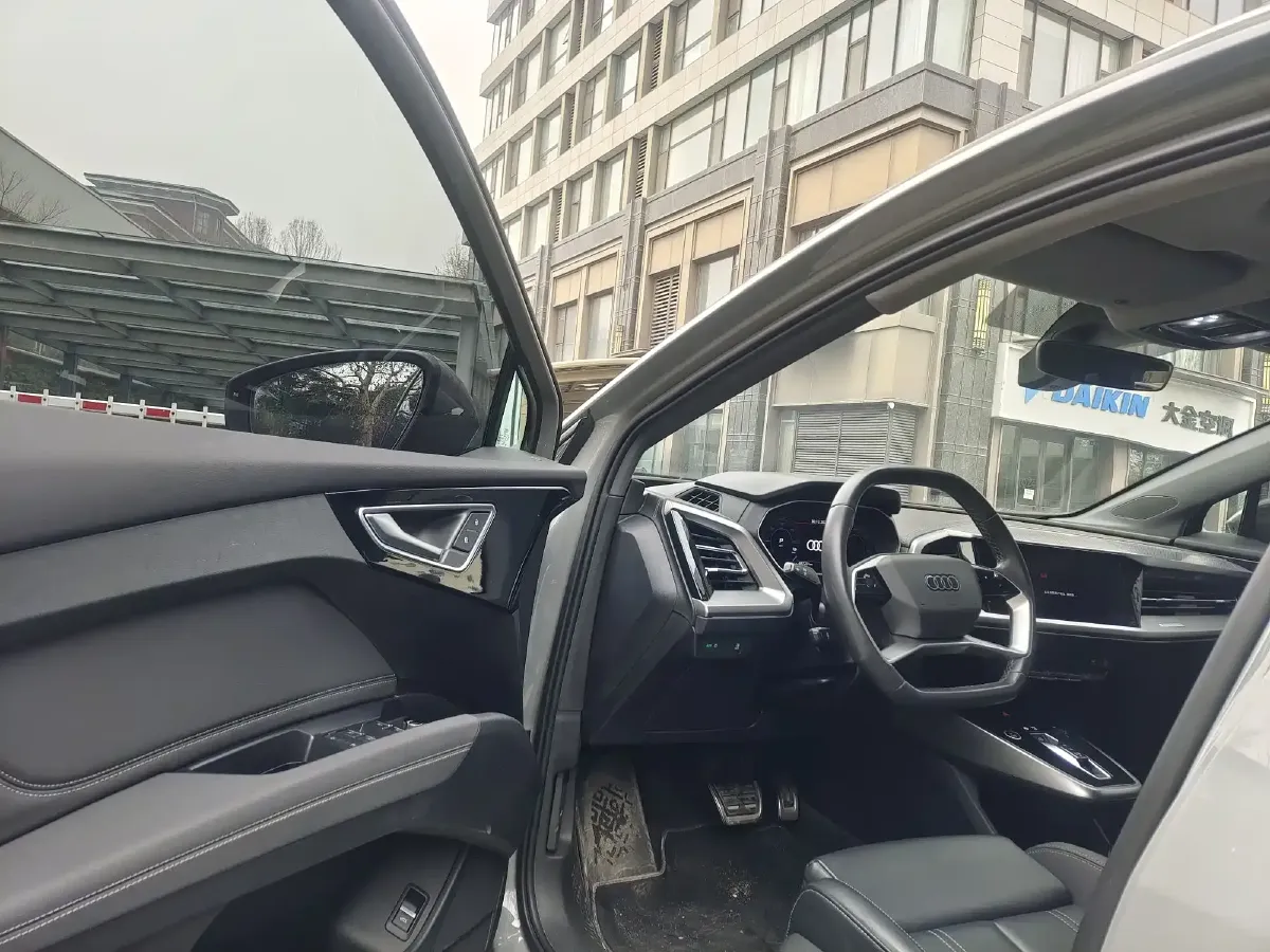 2023 Audi Q4 e-tron BEV 84.8KWH,autocango,china used car exporter,china ev exporter,chinese used car exporter,chinese used ev exporter