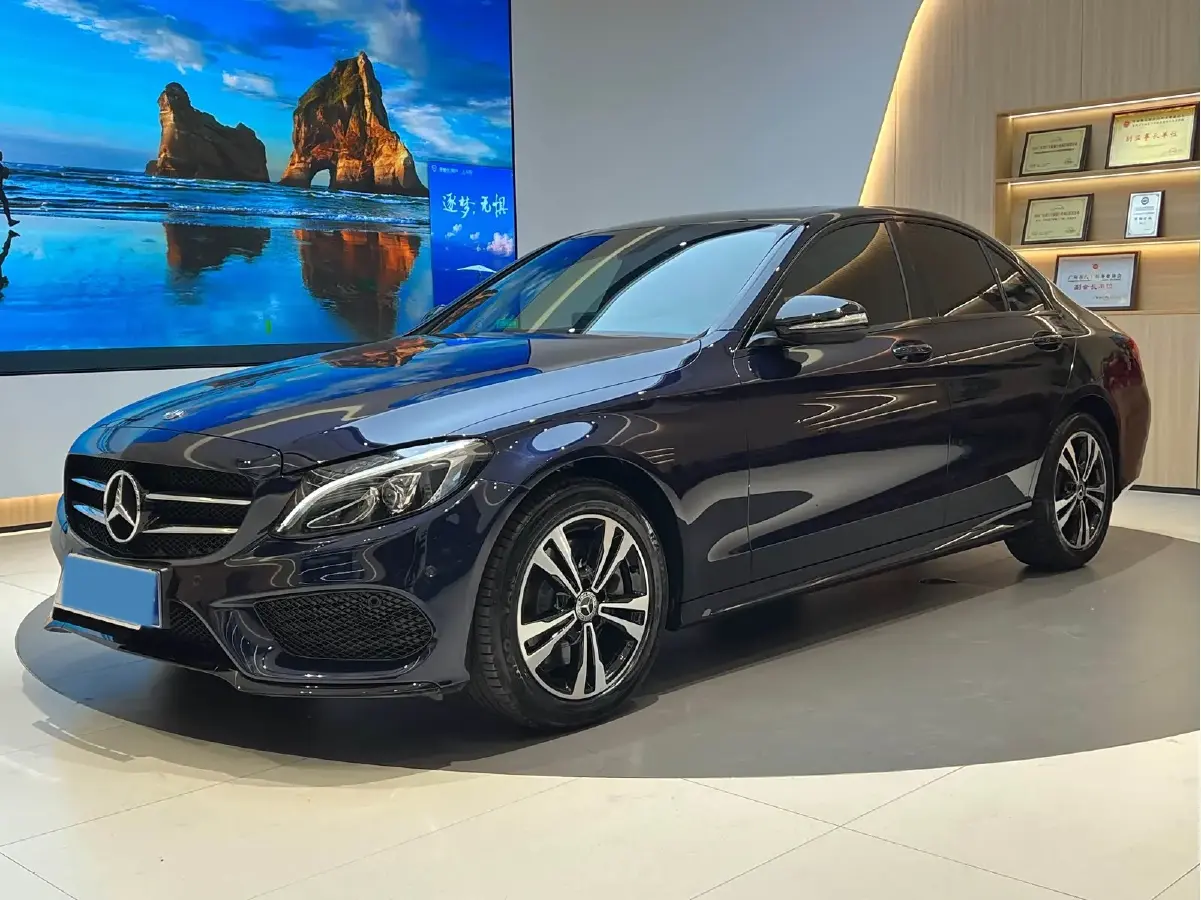 2018 Mercedes-Benz C Class 2.0T 184HP L4 9AT
