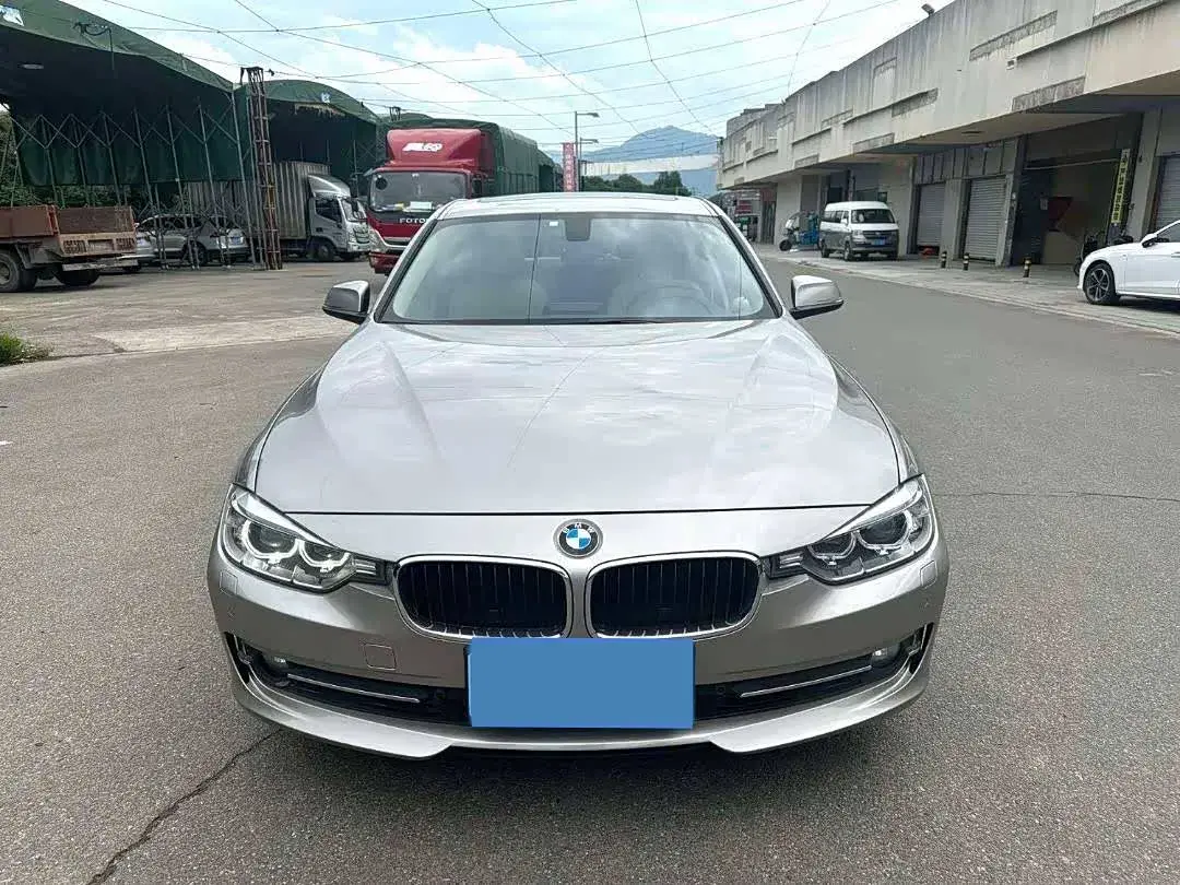 2015 BMW 3 Series 1.6T 136HP L4 8AT