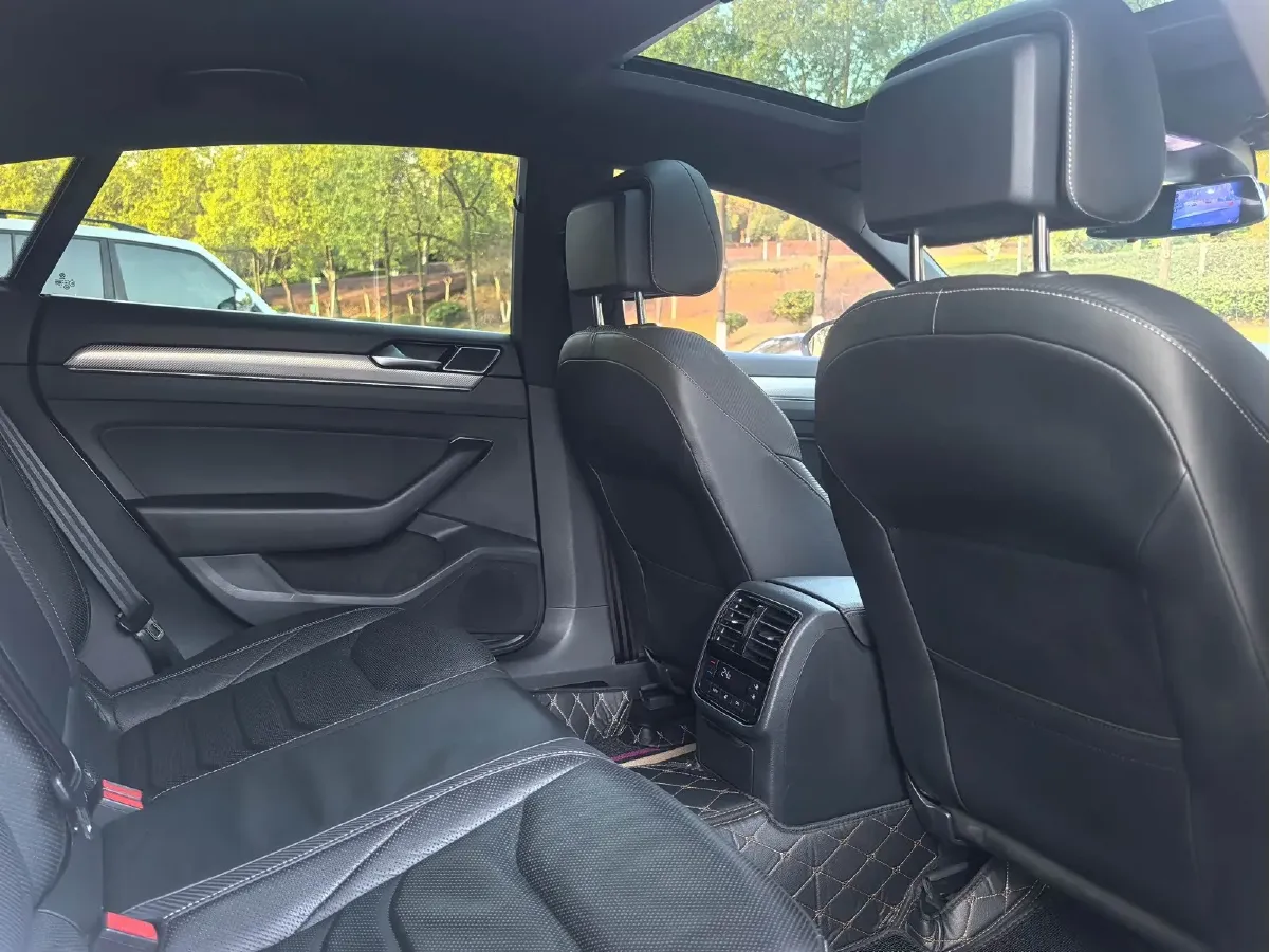 2019 Volkswagen CC 2.0T 186HP L4 7DCT,autocango,china used car exporter,china ev exporter,chinese used car exporter,chinese used ev exporter