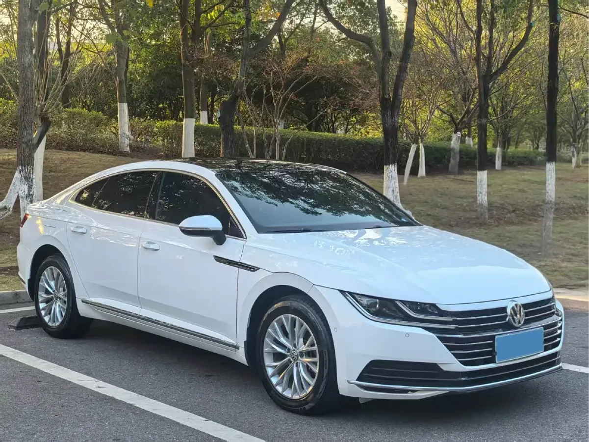 2019 Volkswagen CC 2.0T 186HP L4 7DCT,autocango,china used car exporter,china ev exporter,chinese used car exporter,chinese used ev exporter
