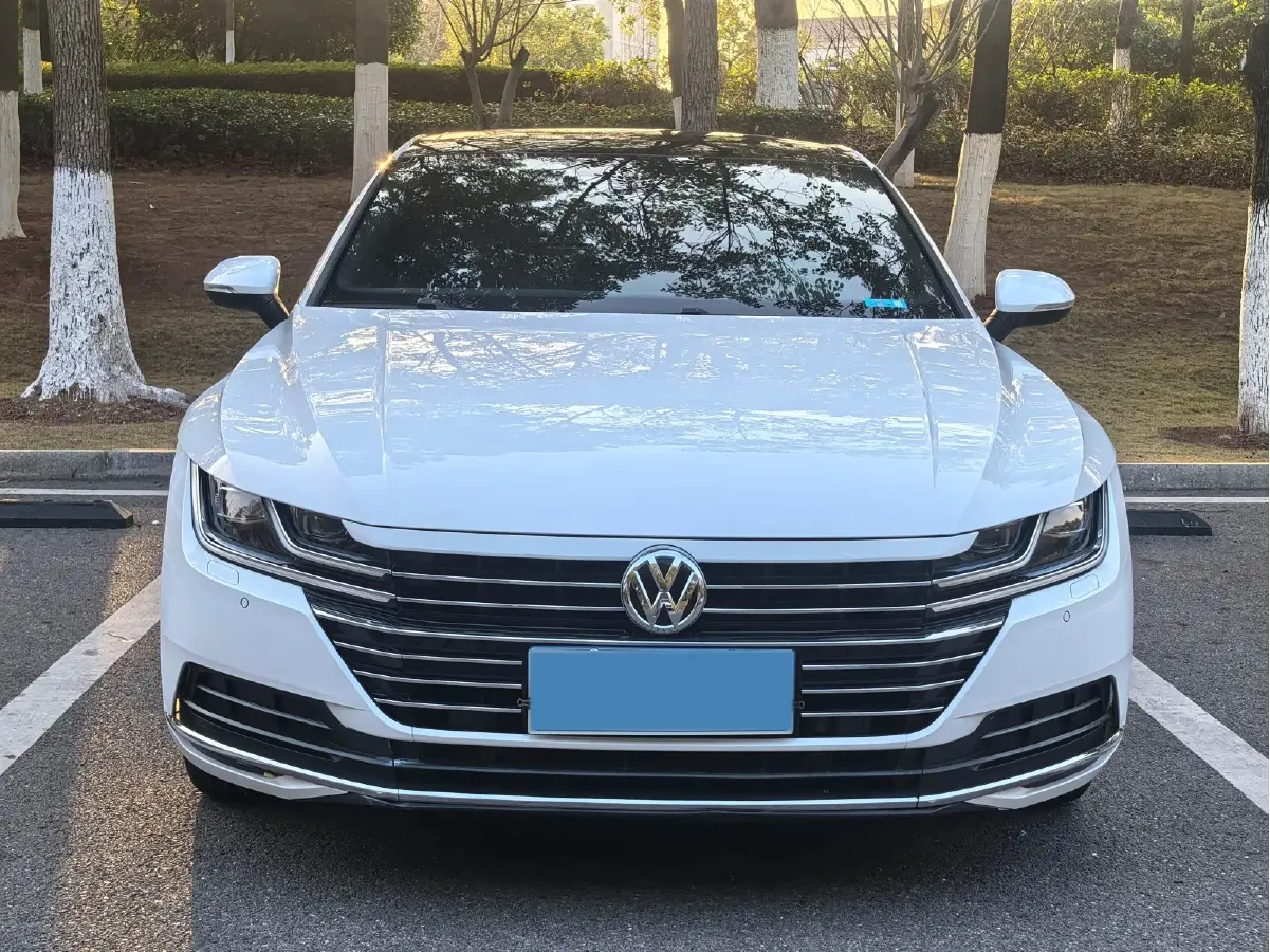 2019 Volkswagen CC 2.0T 186HP L4 7DCT,autocango,china used car exporter,china ev exporter,chinese used car exporter,chinese used ev exporter