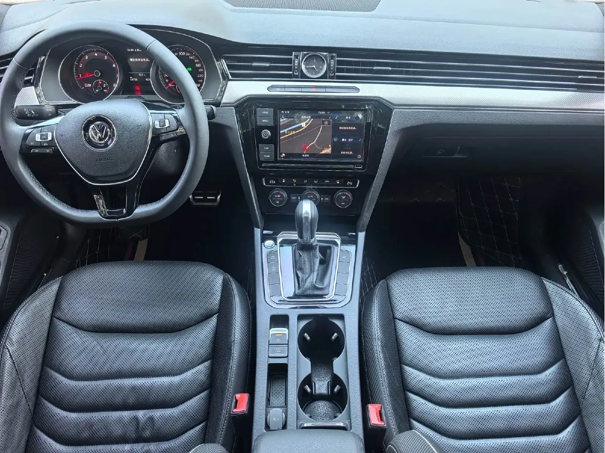 2019 Volkswagen CC 2.0T 186HP L4 7DCT,autocango,china used car exporter,china ev exporter,chinese used car exporter,chinese used ev exporter