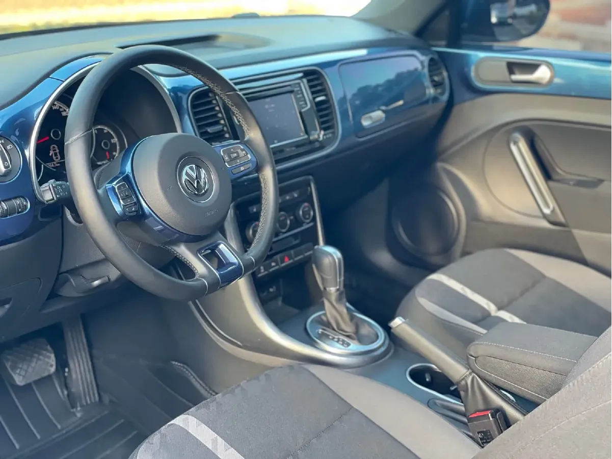 2017 Volkswagen Beetle 1.4T 150HP L4 7DCT,autocango,china used car exporter,china ev exporter,chinese used car exporter,chinese used ev exporter