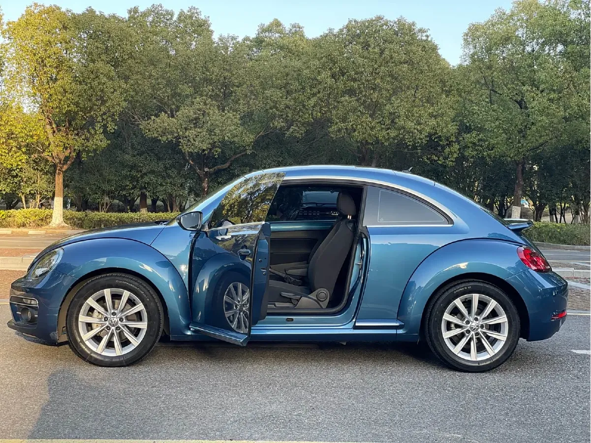 2017 Volkswagen Beetle 1.4T 150HP L4 7DCT,autocango,china used car exporter,china ev exporter,chinese used car exporter,chinese used ev exporter
