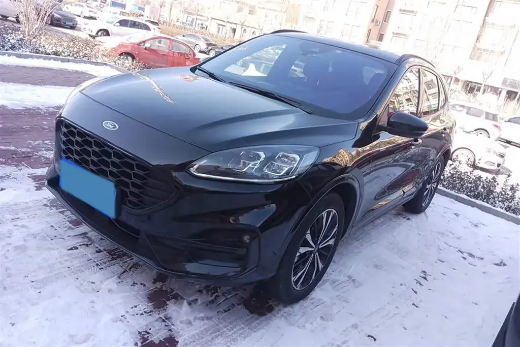 2020 Ford Escape 2.0T 248HP L4 8AT