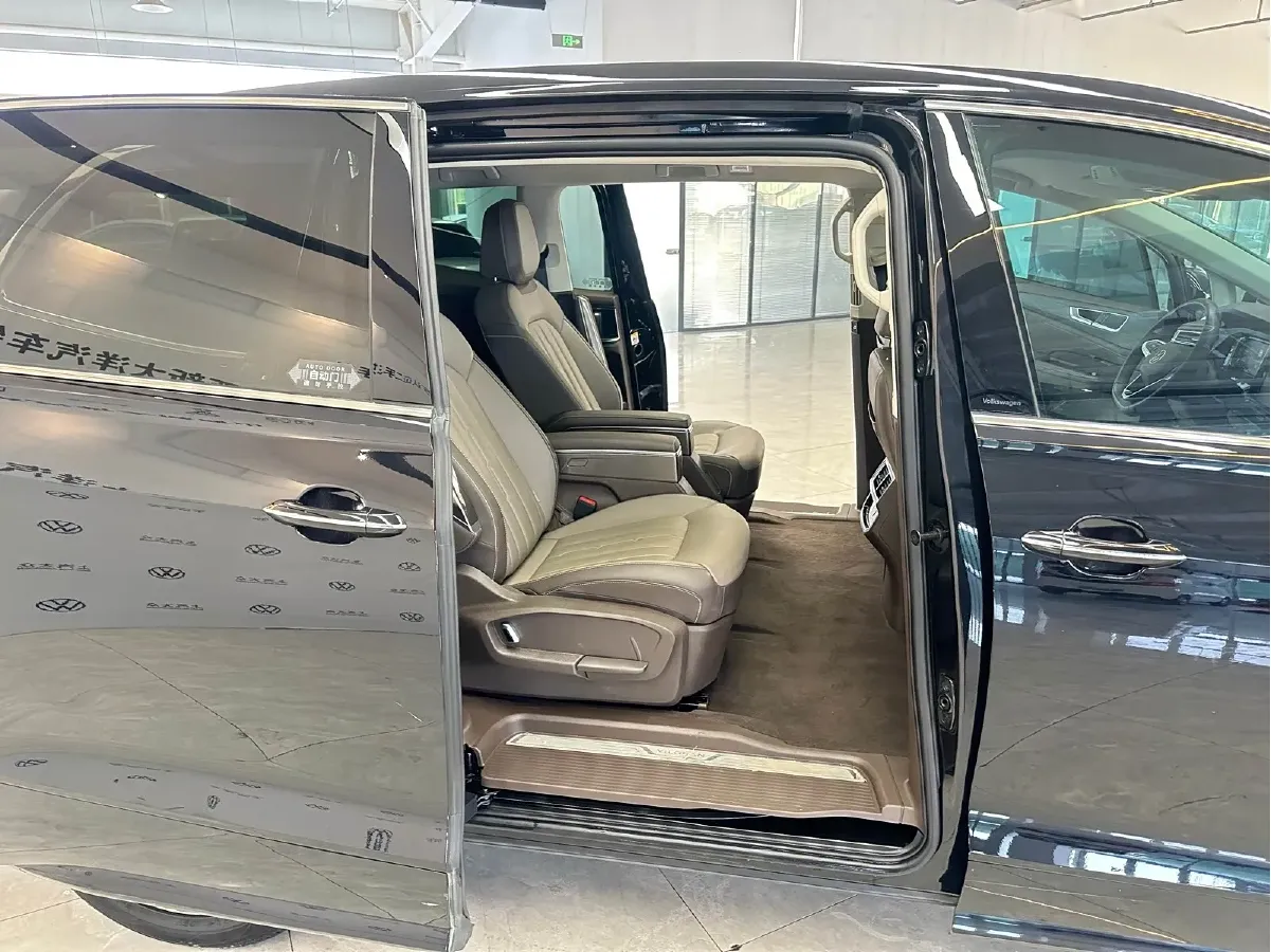 2024 Volkswagen Viloran 2.0T 186HP L4 7DCT,autocango,china used car exporter,china ev exporter,chinese used car exporter,chinese used ev exporter