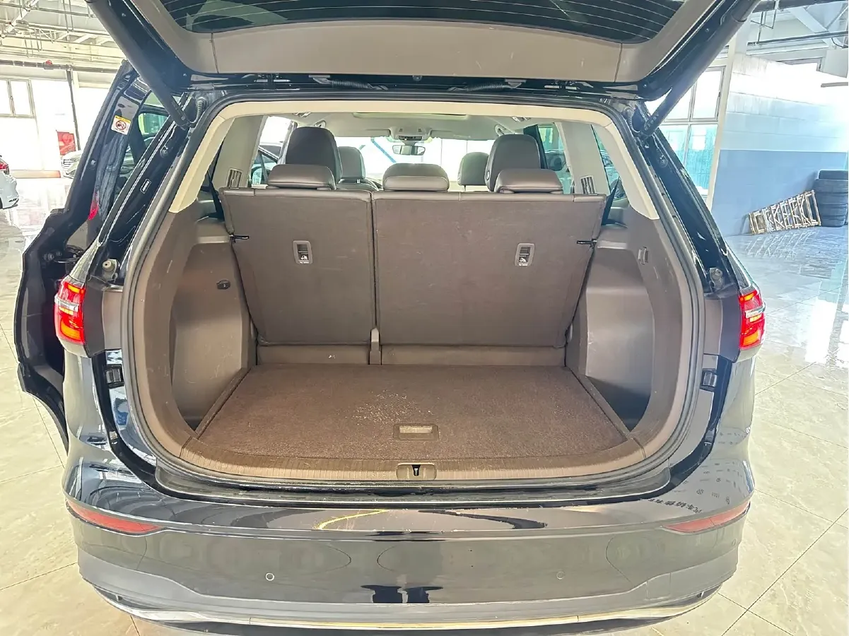 2024 Volkswagen Viloran 2.0T 186HP L4 7DCT,autocango,china used car exporter,china ev exporter,chinese used car exporter,chinese used ev exporter