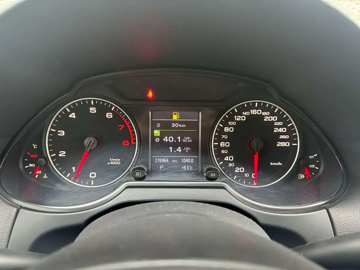 2010 Audi Q5 3.2L 270HP V6 7DCT,autocango,china used car exporter,china ev exporter,chinese used car exporter,chinese used ev exporter