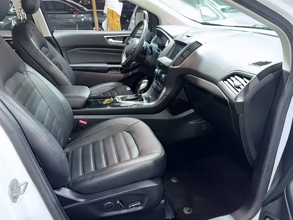 2018 Ford Edge 2.0T 245HP L4 6AT,autocango,china used car exporter,china ev exporter,chinese used car exporter,chinese used ev exporter