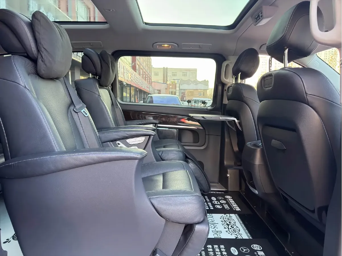 2018 Mercedes-Benz V Class 2.0T 211HP L4 7AT,autocango,china used car exporter,china ev exporter,chinese used car exporter,chinese used ev exporter