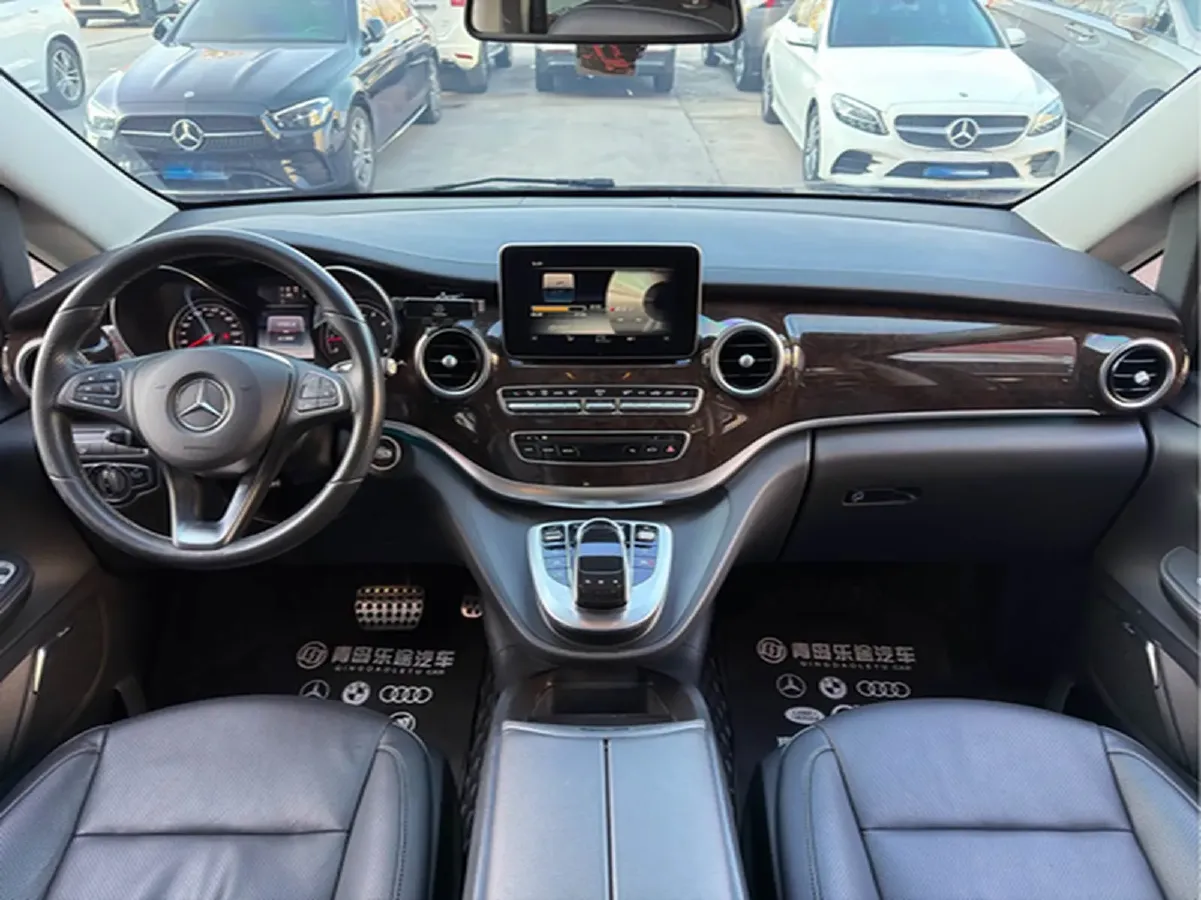 2018 Mercedes-Benz V Class 2.0T 211HP L4 7AT,autocango,china used car exporter,china ev exporter,chinese used car exporter,chinese used ev exporter