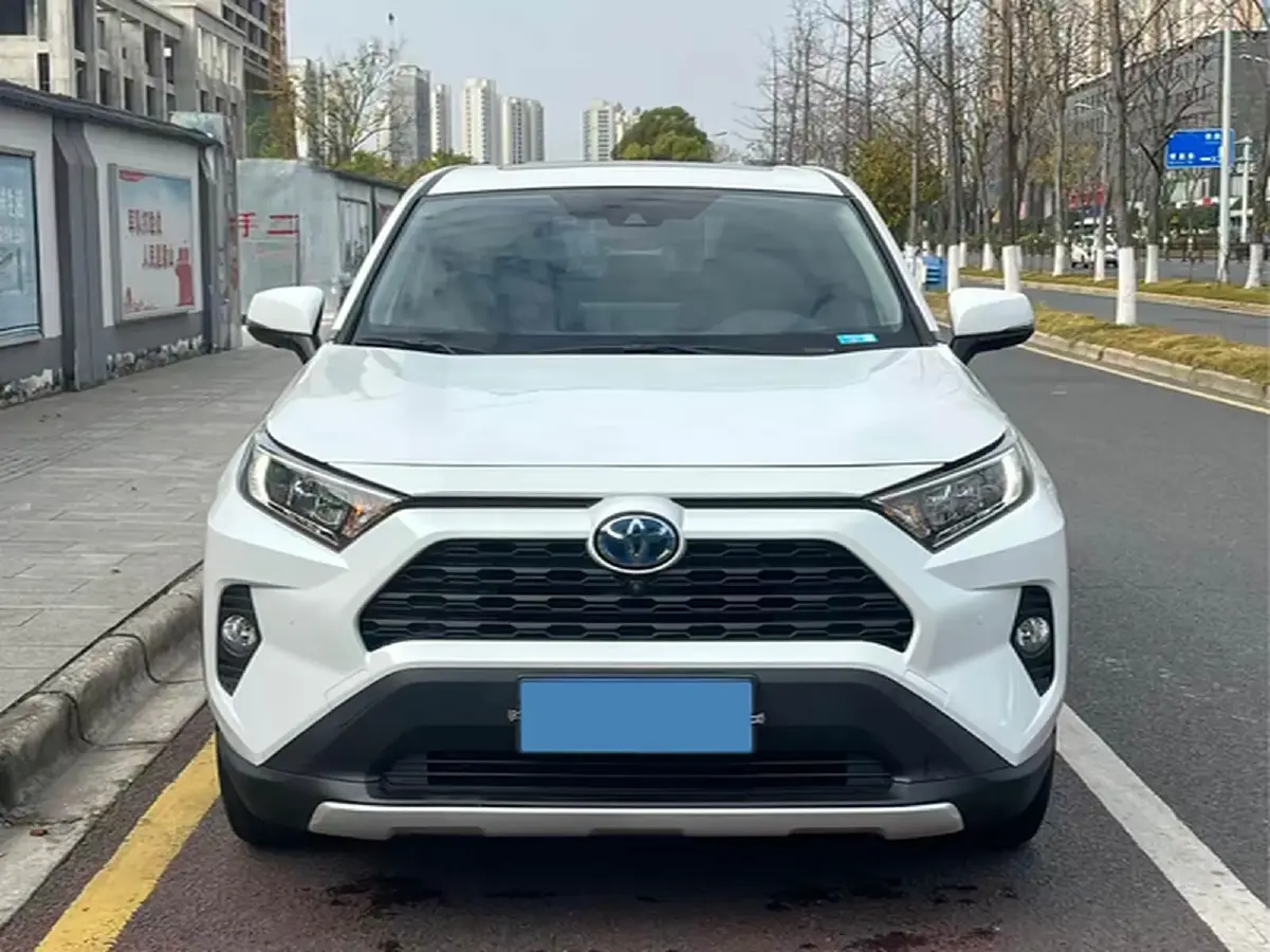 2022 Toyota RAV4 2.5L 178HP L4 E-CVT Hybrid