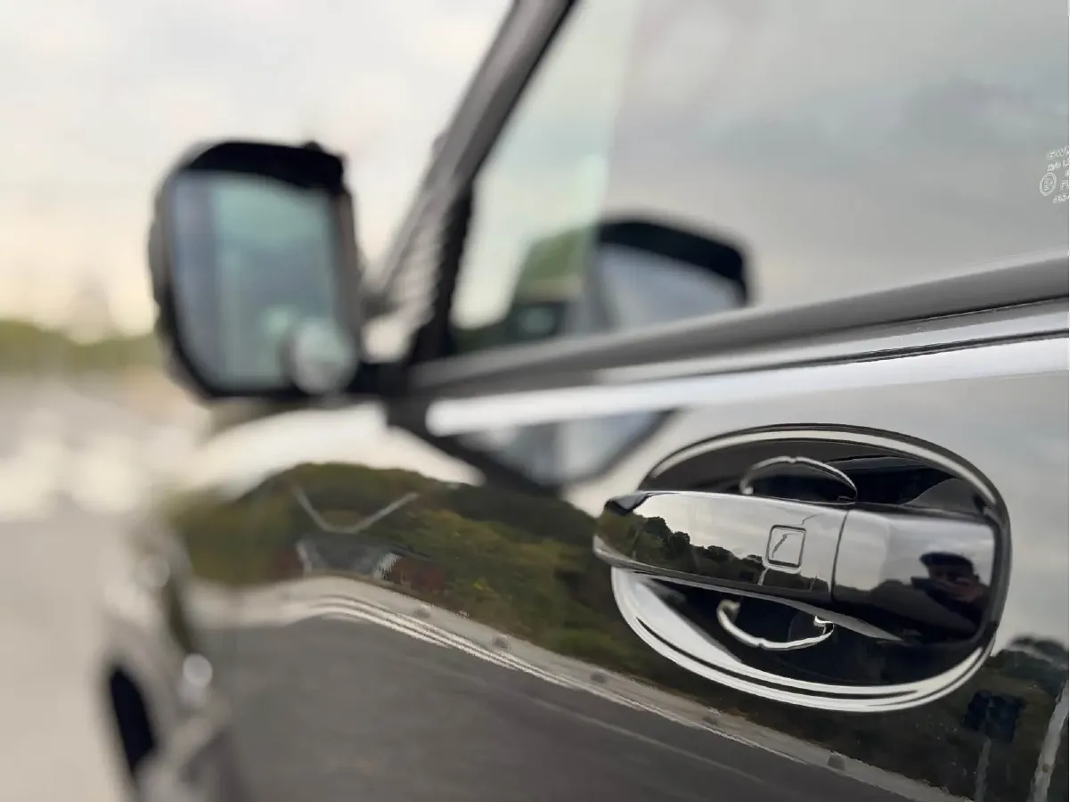 2024 Tank 400 2.0T 252HP L4 9AT PHEV 36.7/37.1KWH,autocango,china used car exporter,china ev exporter,chinese used car exporter,chinese used ev exporter